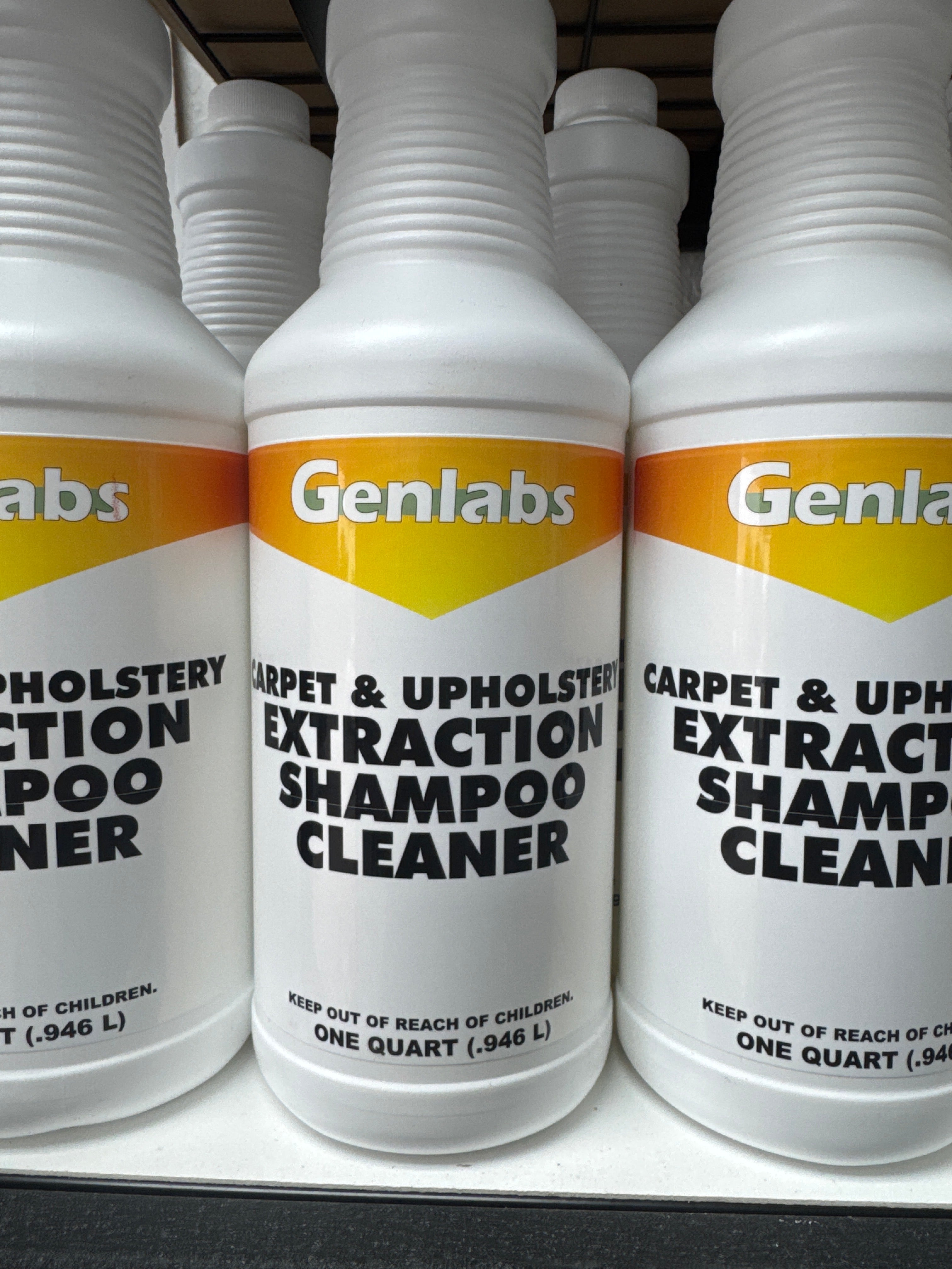 Carpet & Upholstery Extraction Shampoo Cleaner Quart