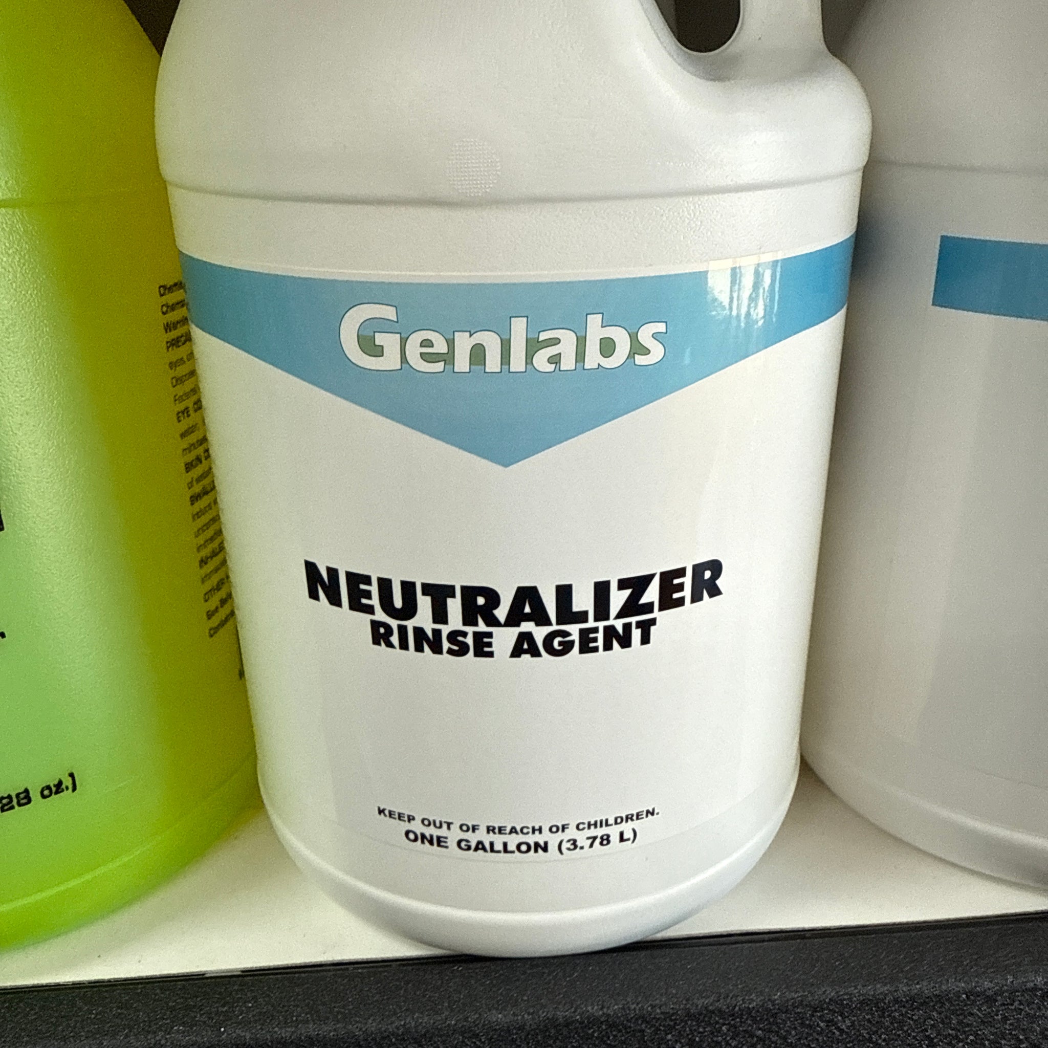 Neutralizer stripper rinse agent gallon